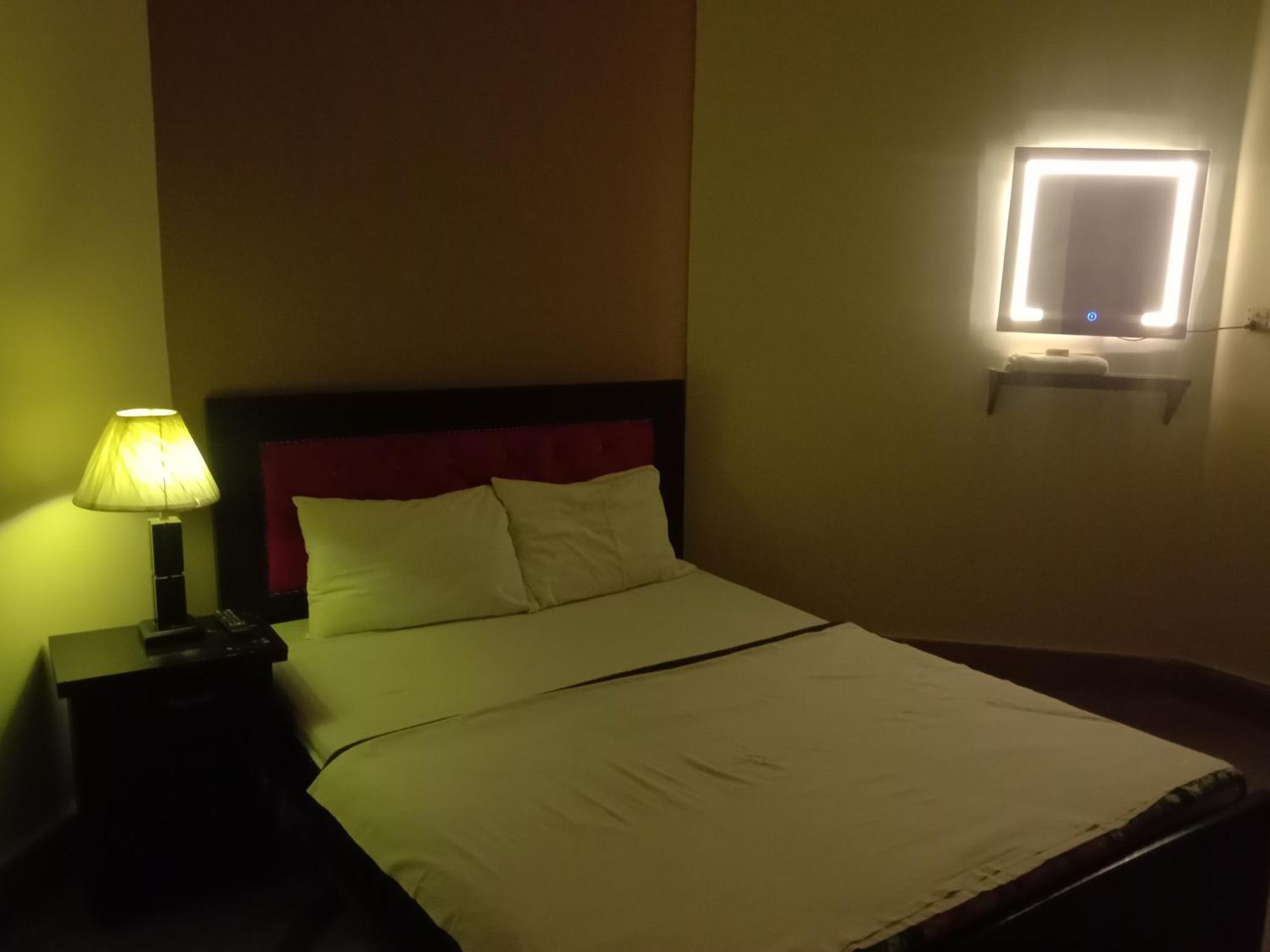 Regal Guest House Bahawalpur Exterior foto